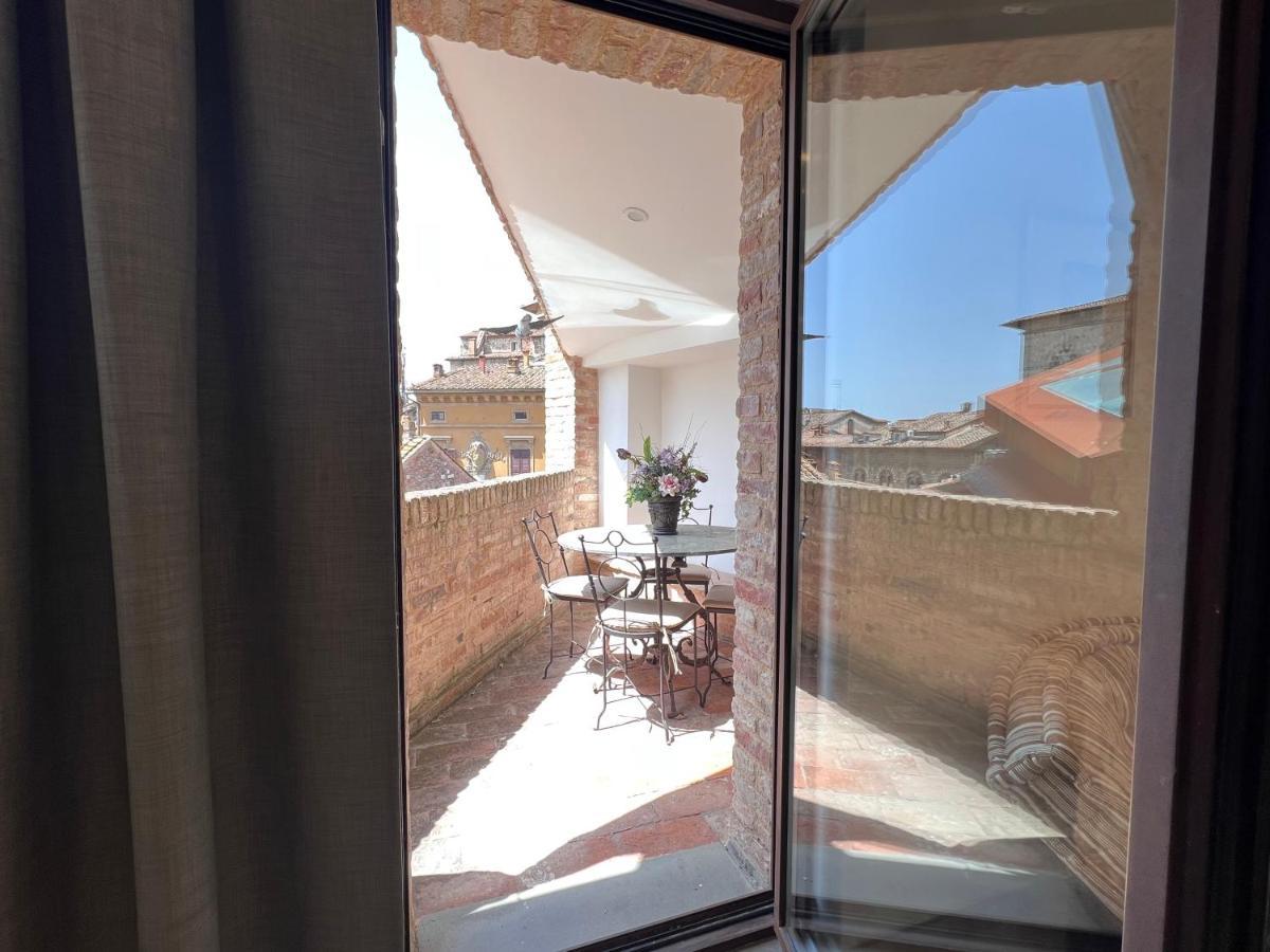 Il Terrazzo Di Tolomei เซียนา ภายนอก รูปภาพ